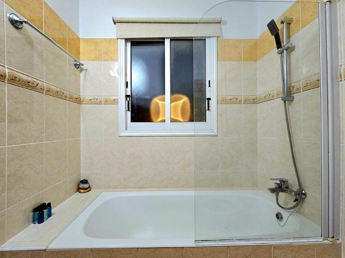 Spacious Villa With Private Pool Πάφος Εξωτερικό φωτογραφία