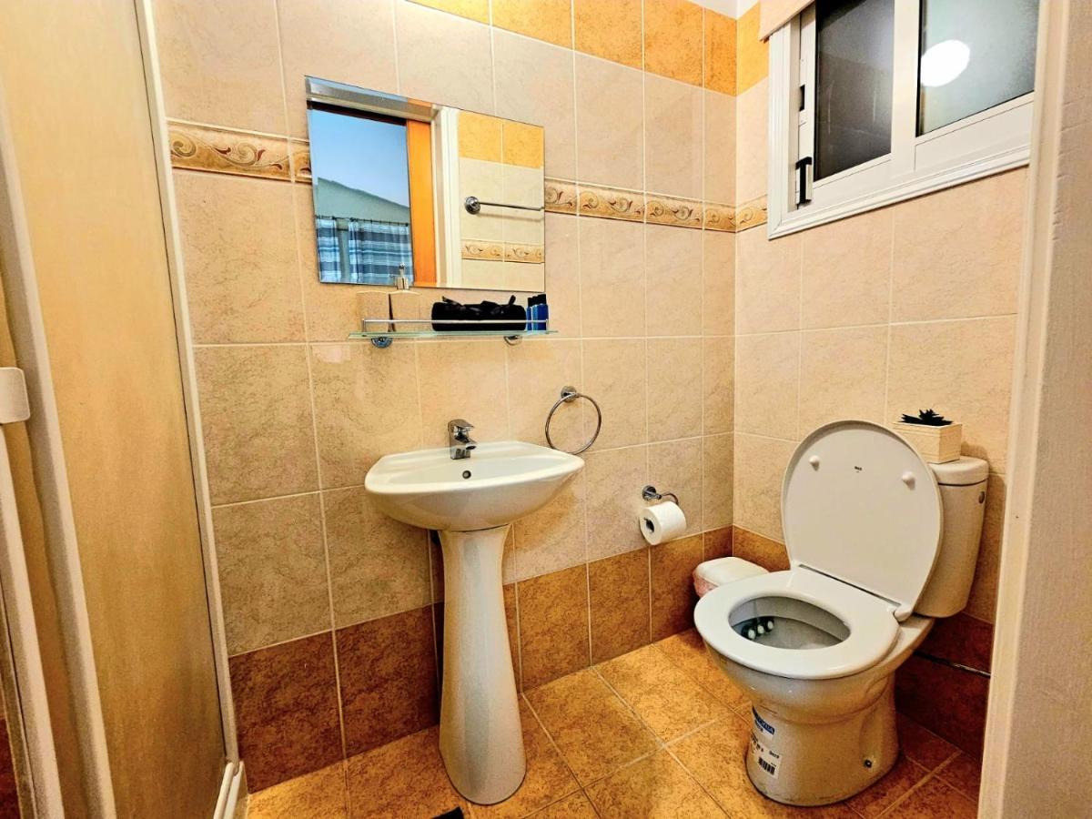 Spacious Villa With Private Pool Πάφος Εξωτερικό φωτογραφία