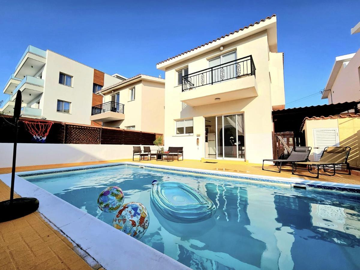 Spacious Villa With Private Pool Πάφος Εξωτερικό φωτογραφία